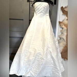 Stunning Wedding Gown